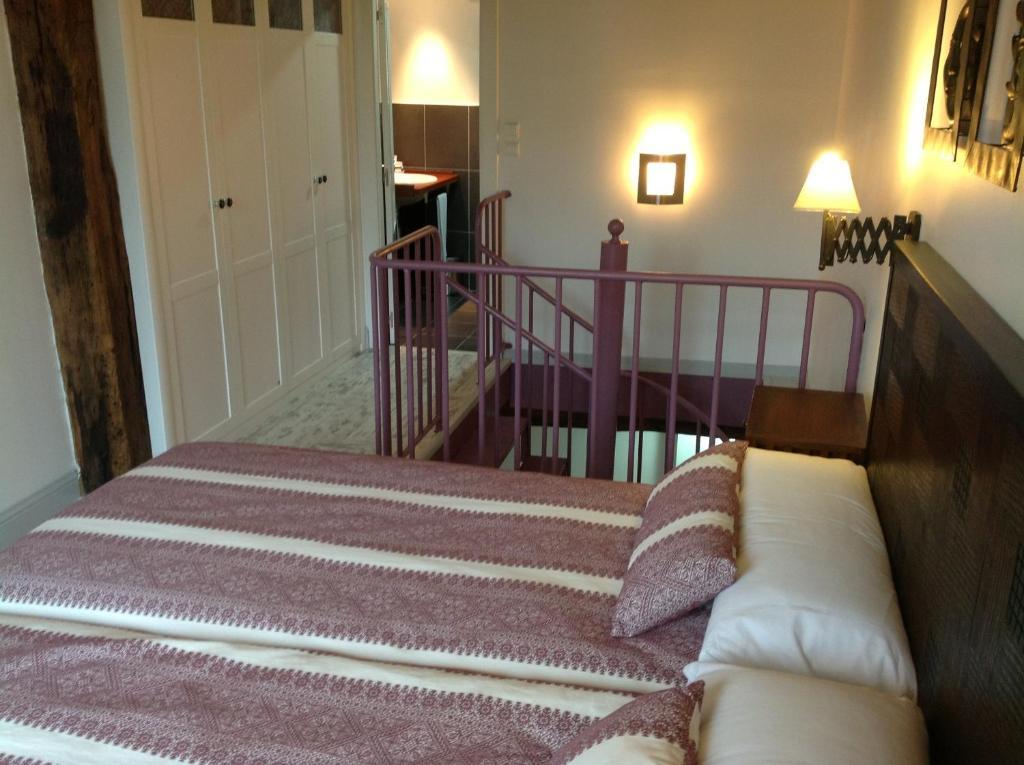 Apartamentos Rurales La Villa De Piedra Cartes Chambre photo